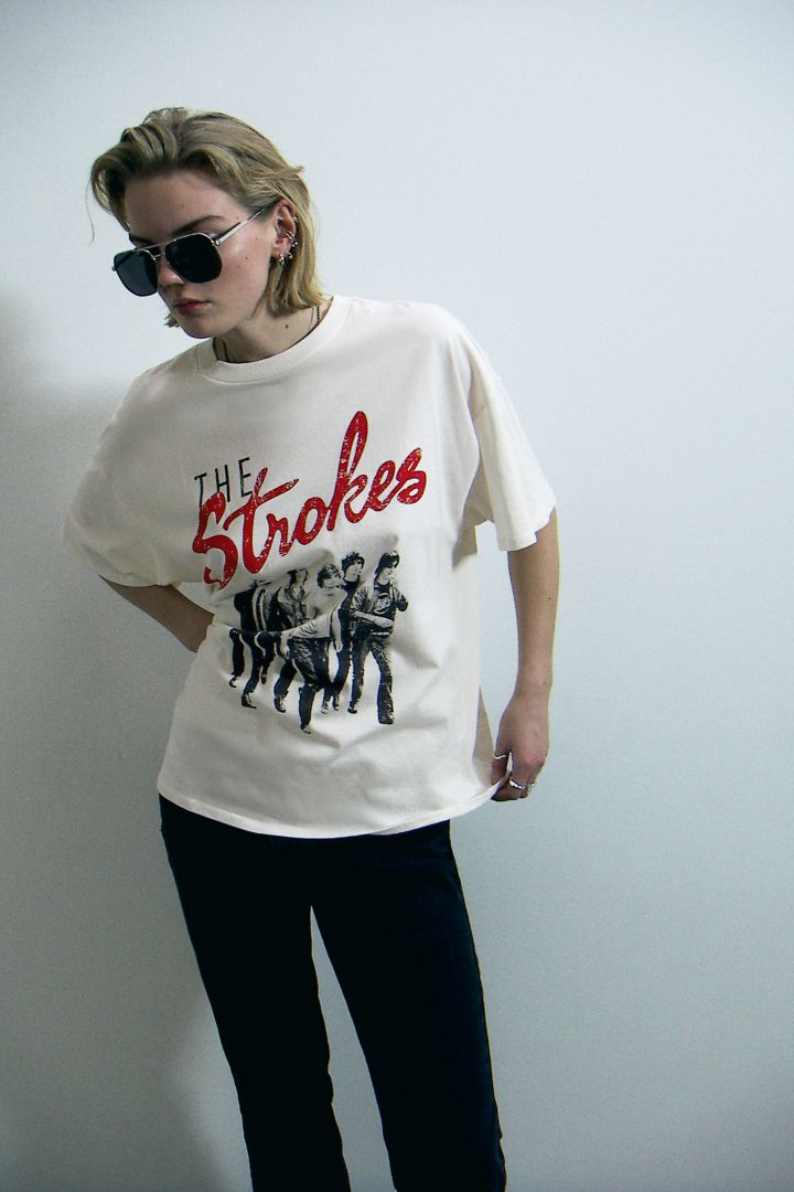 Oversized printed T-shirt - Cream/The Strokes