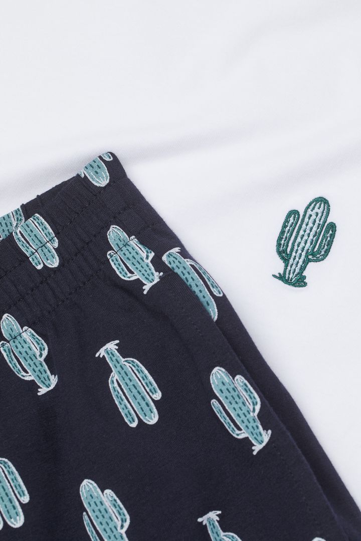 H&m cactus outlet shirt