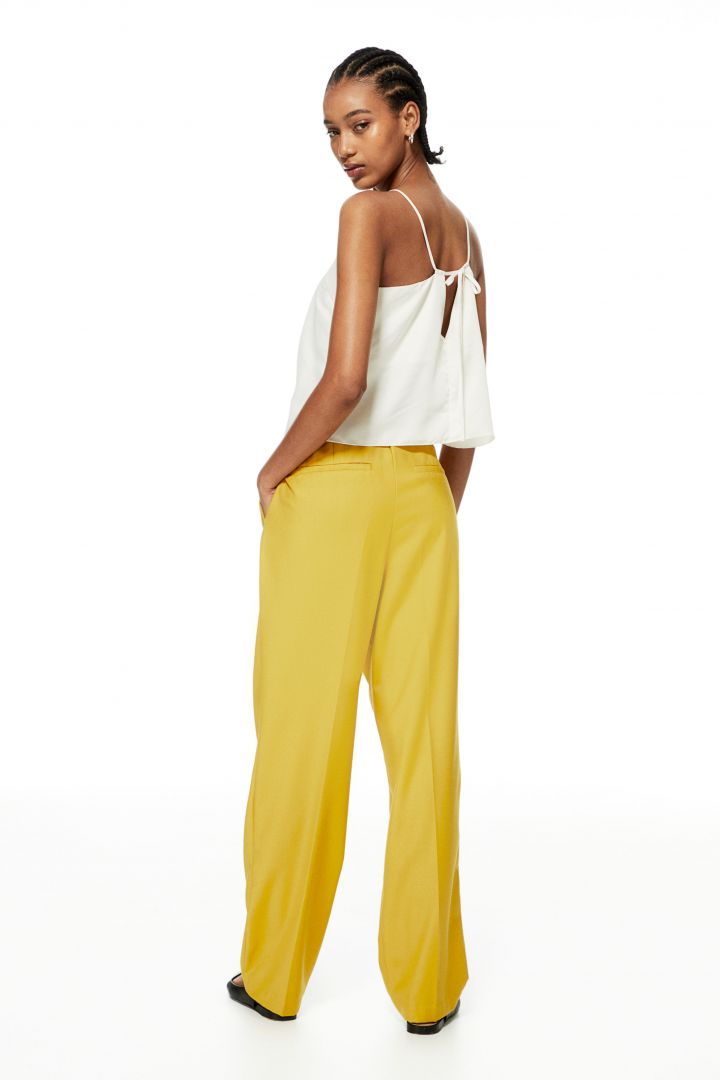 H&m 2024 yellow trousers