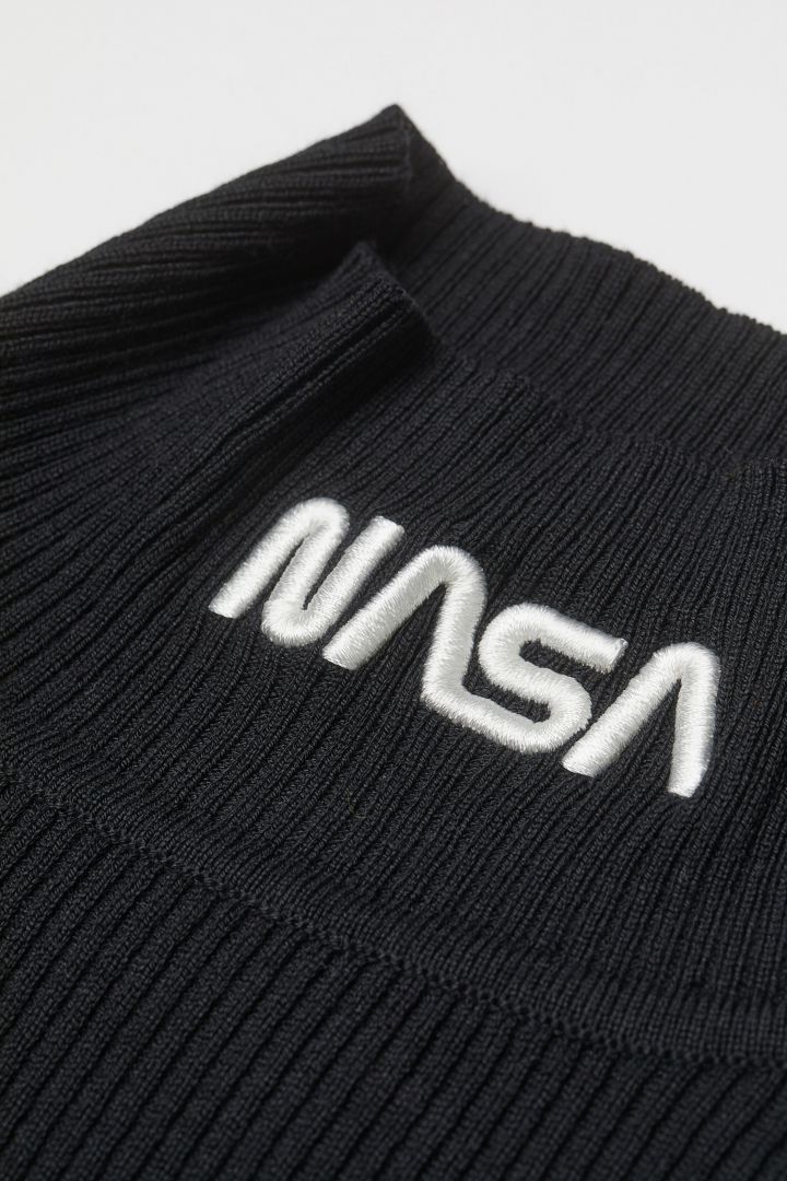 Fitted turtleneck jumper Black NASA H M CN